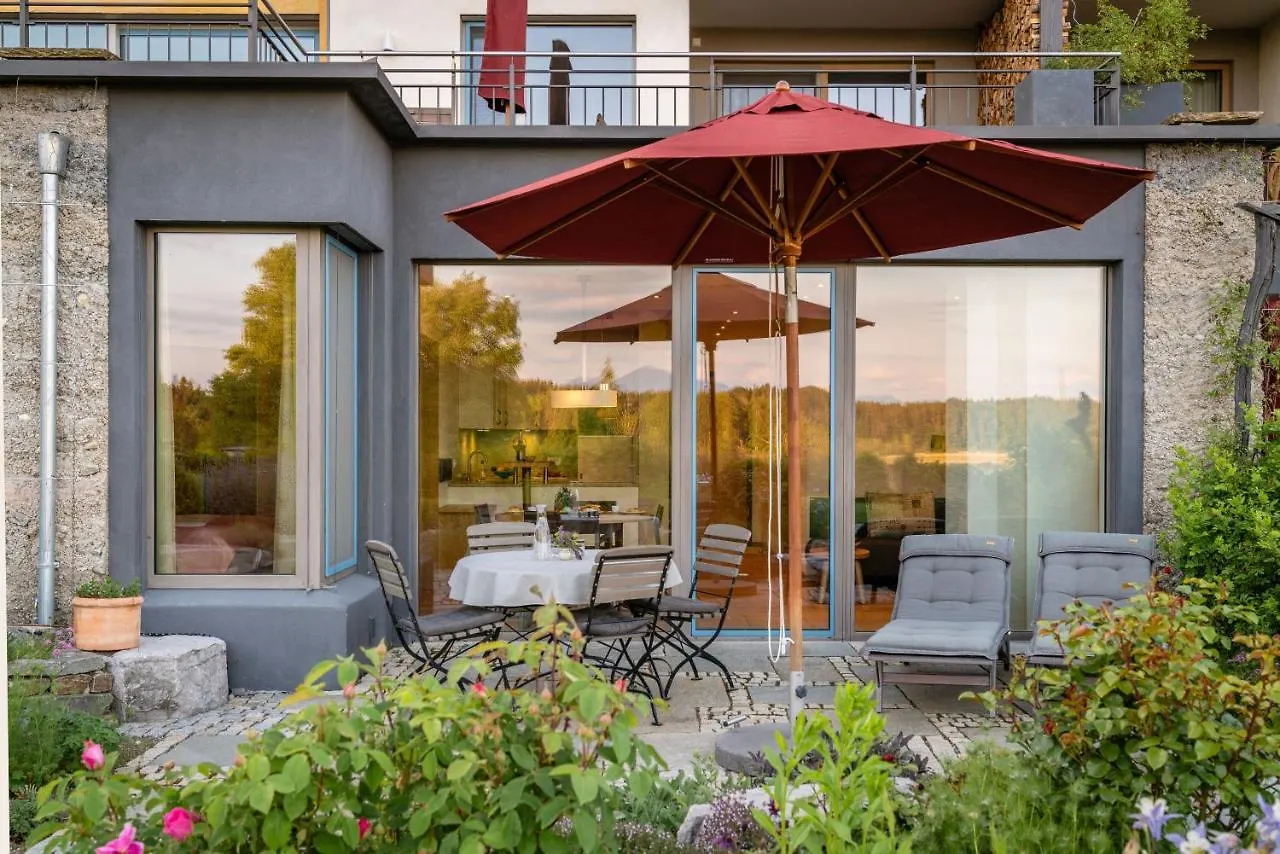 Apartment Lebensart Am See Bad Endorf Germany